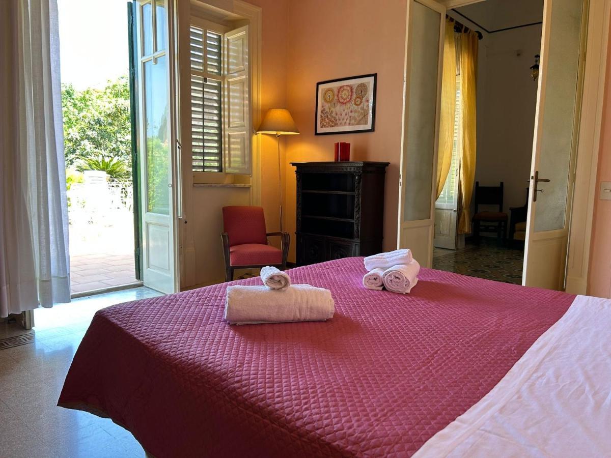 Mondello Beach Luxury Apartments Palermo Eksteriør billede