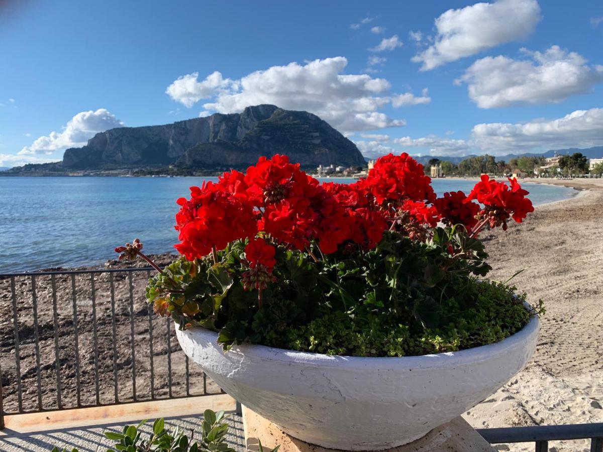 Mondello Beach Luxury Apartments Palermo Eksteriør billede